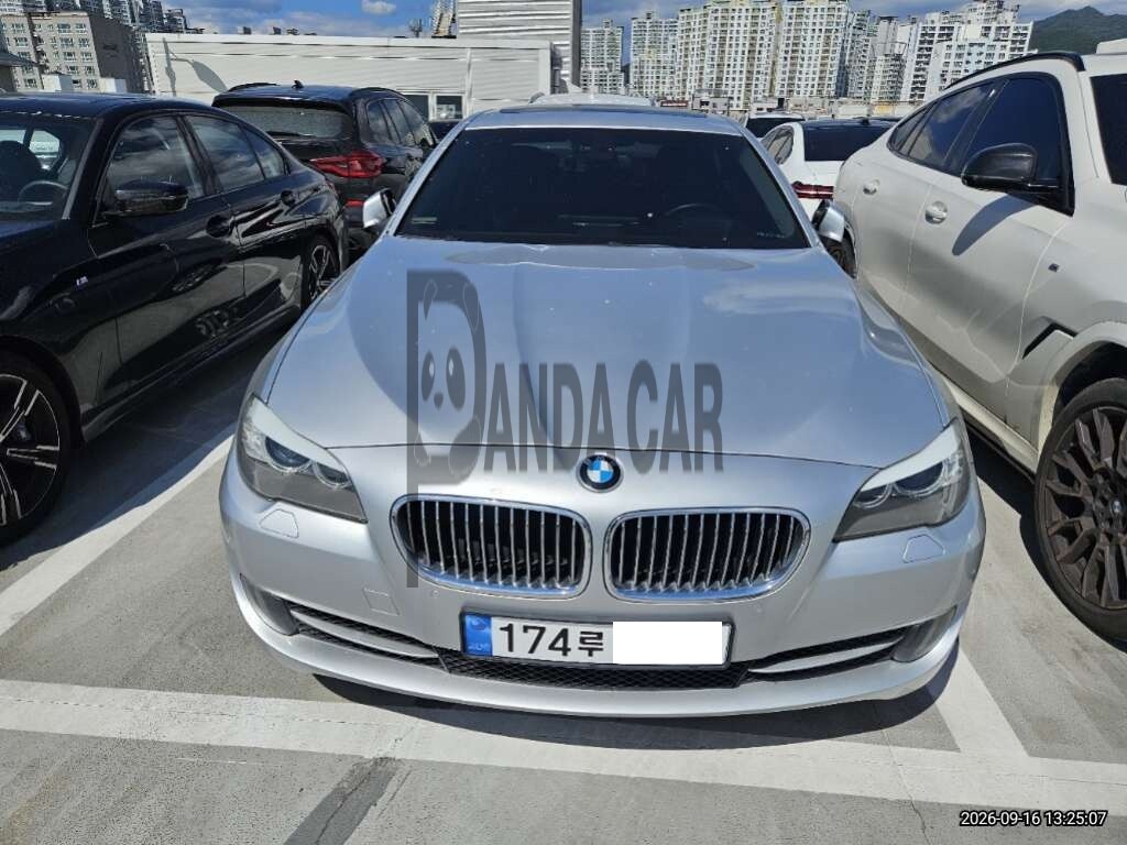 2012 BMW 528i, photograph 1