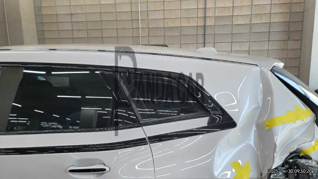 2023 BMW XM, photograph 1