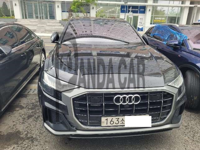 2020 Audi Q8 50 TDI quattro, photograph 1