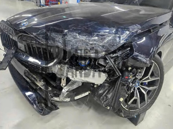 2025 BMW i5 xDrive40, photograph 4