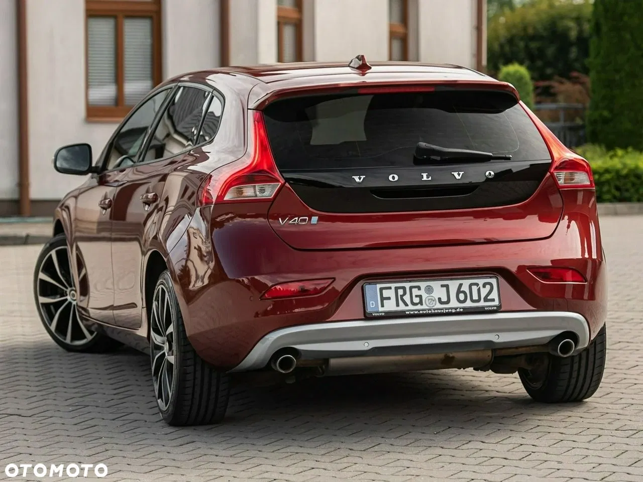 2012 Volvo V40 D4 Kinetic, photograph 2