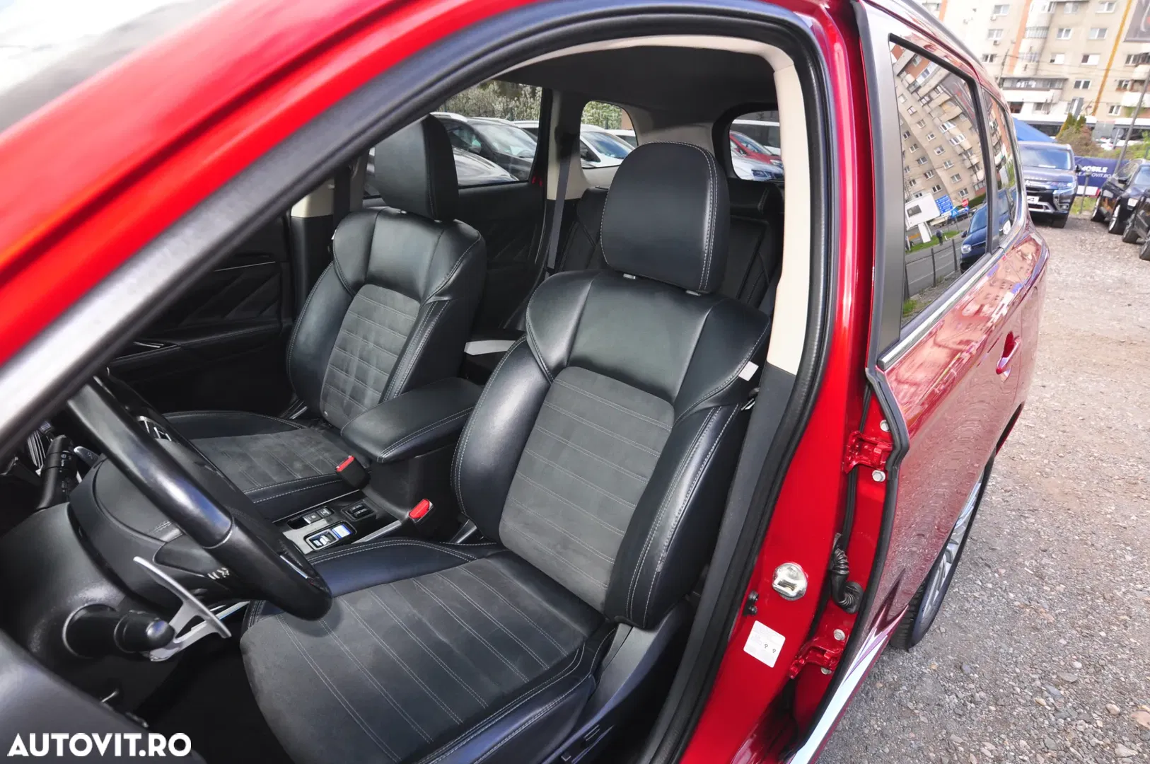 2020 Mitsubishi Outlander 2.4 4WD CVT Intense, photograph 6