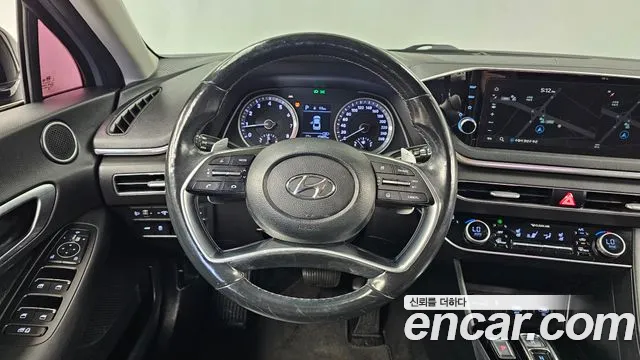 Hyundai Sonata 1.6 Turbo — photo 1 of 31