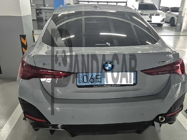 2026 BMW i4 eDrive40, photograph 2