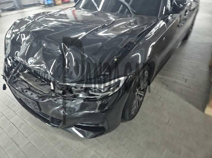 2021 BMW 320i, photograph 5