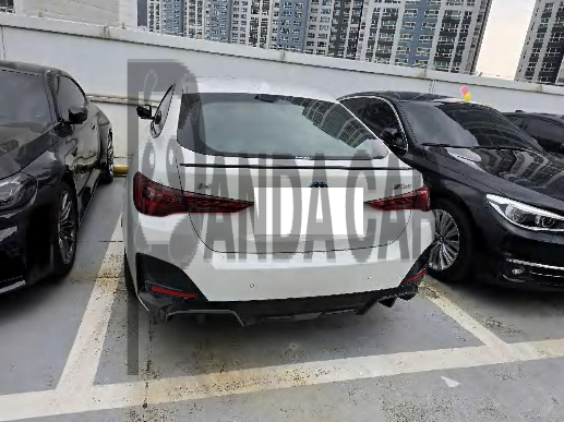2025 BMW i4 M50 xDrive, photograph 4