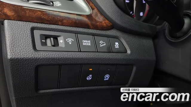 2016 Hyundai Santafe Diesel 2.0 2WD, photograph 4
