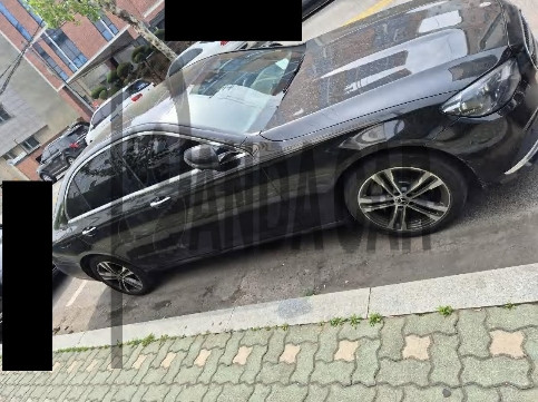 2022 Mercedes-Benz E350 4MATIC, photograph 5
