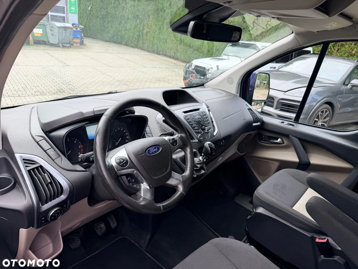 2017 Ford Tourneo Custom 2.0 TDCi L2 Titanium, photograph 9