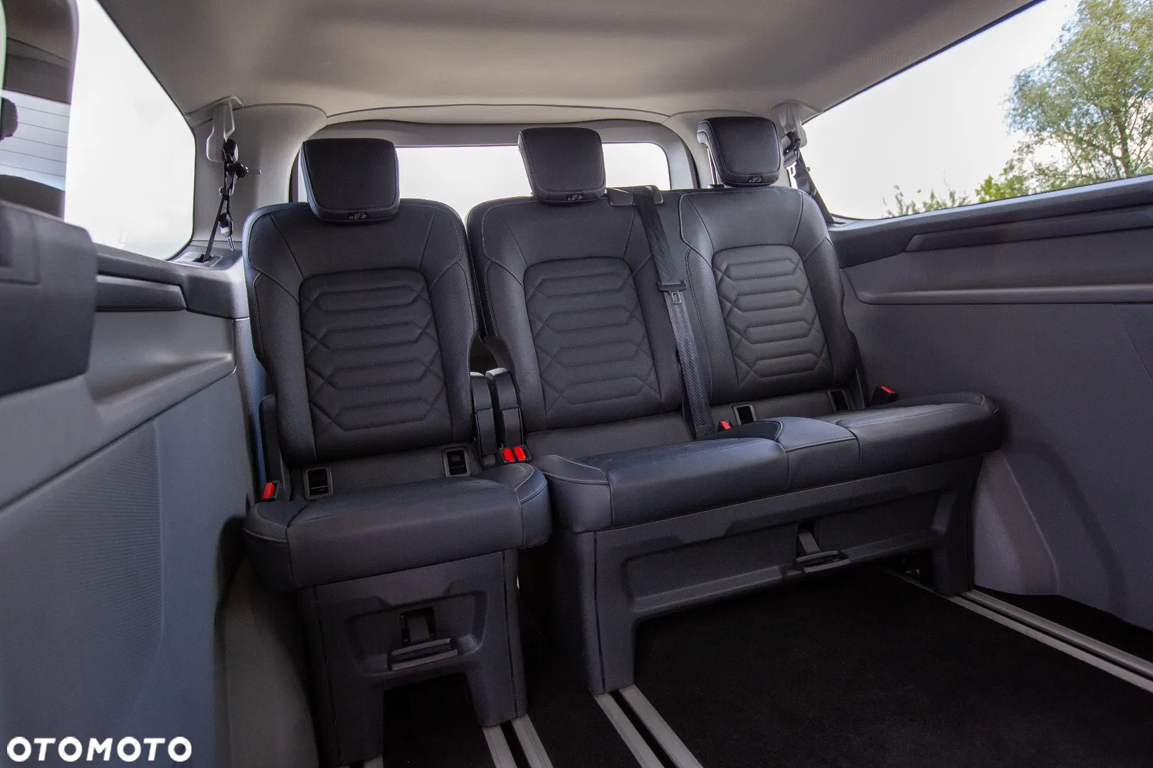 2025 Ford Tourneo Custom, photograph 11