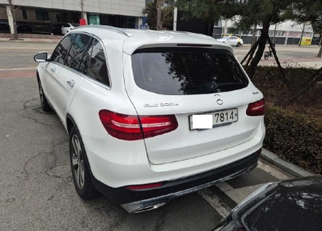 2017 Mercedes-Benz GLC220 d 4Matic, photograph 1
