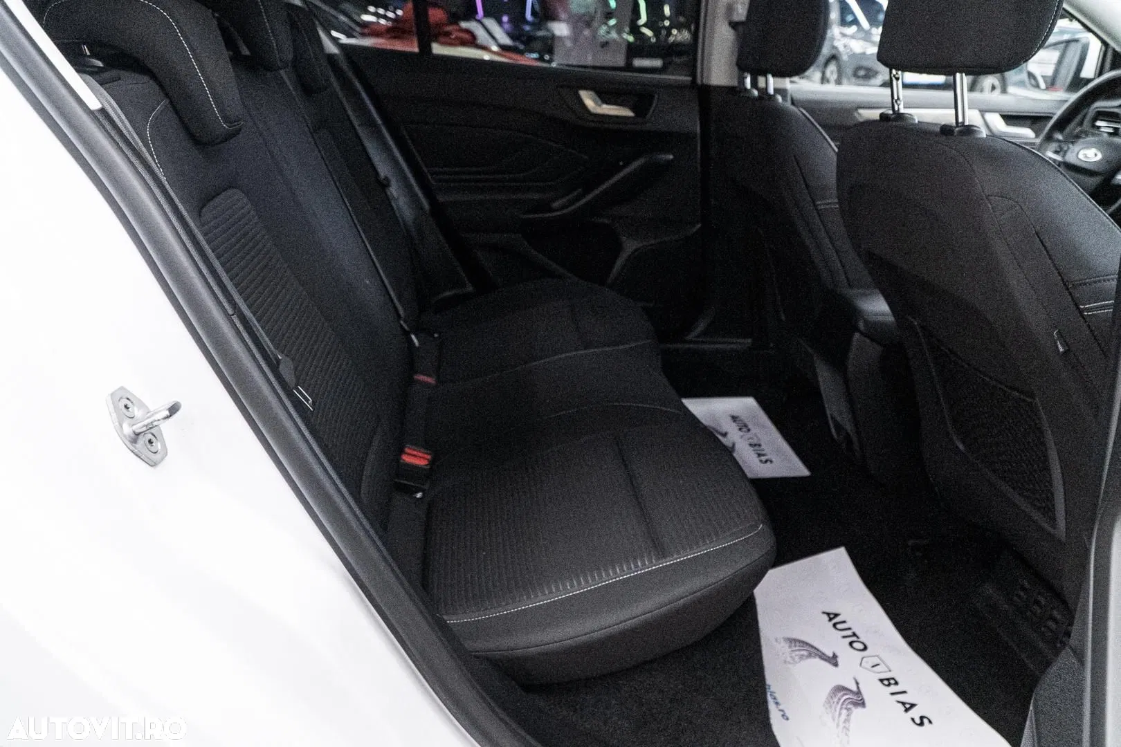 2023 Ford Focus 1.0 EcoBoost MHEV Titanium, photograph 8