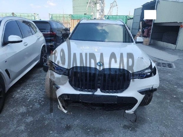 2021 BMW X7 xDrive40d, photograph 1