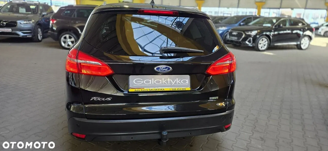 2016 Ford Focus, photograph 9