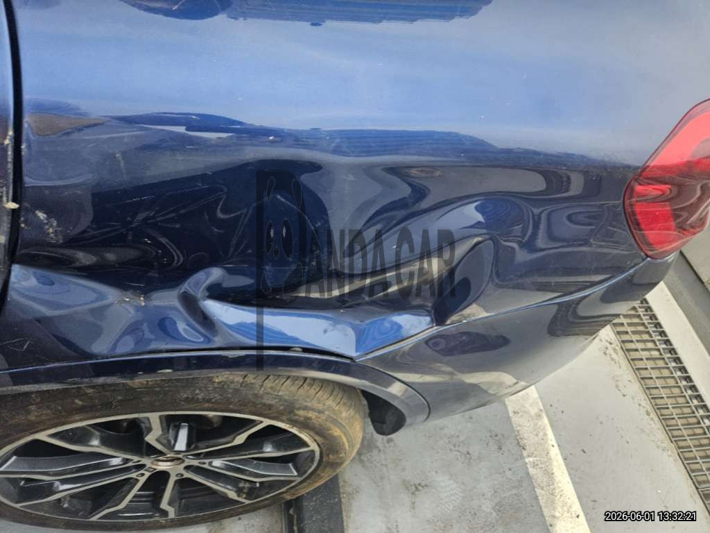 2021 BMW X3 xDrive30e, photograph 2