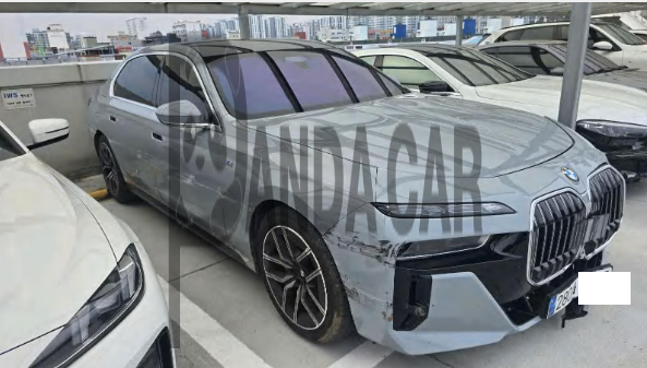 2025 BMW 740d xDrive, photograph 1