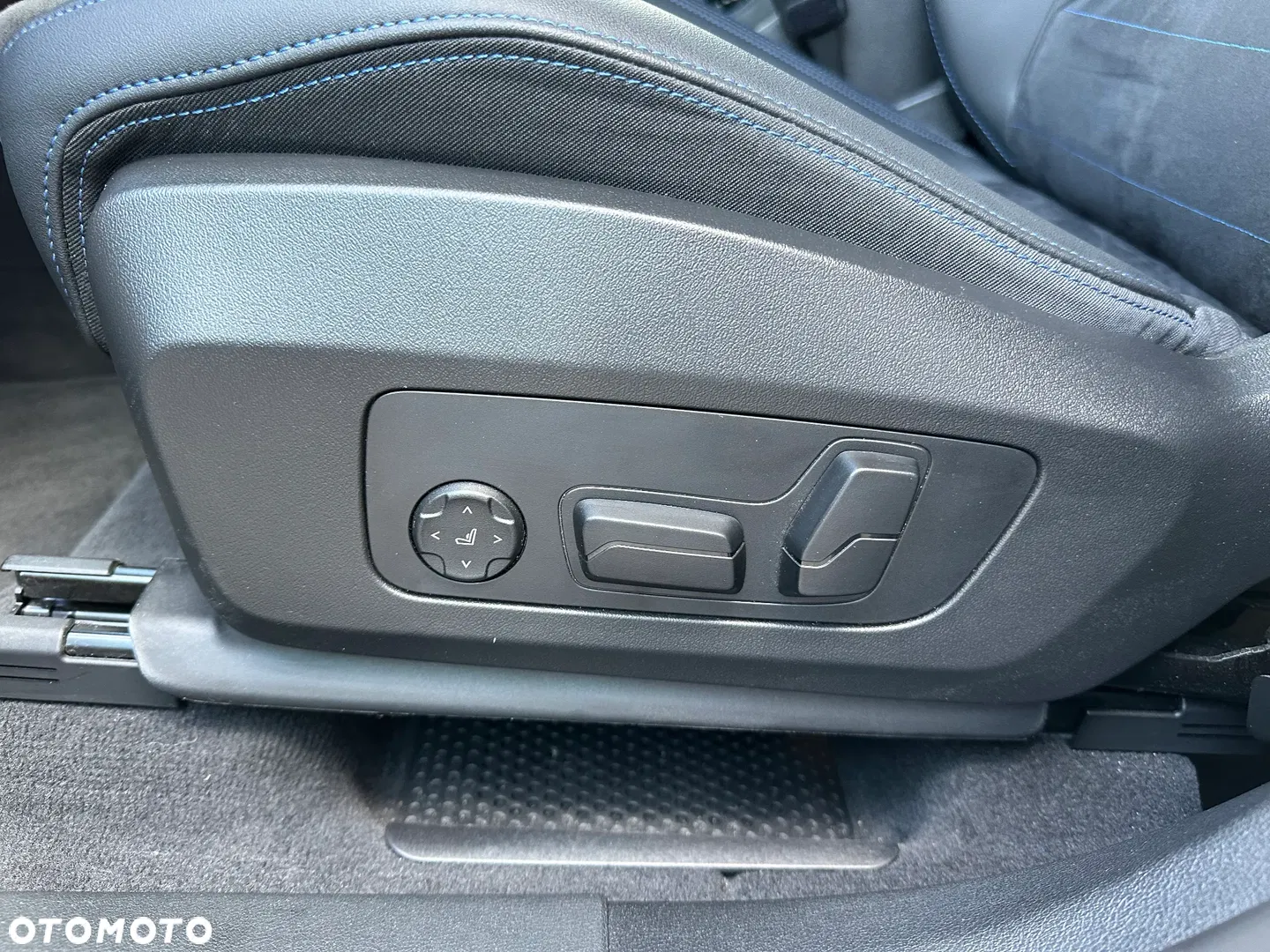 2025 BMW X1 xDrive20d mHEV M Sport sport, photograph 10