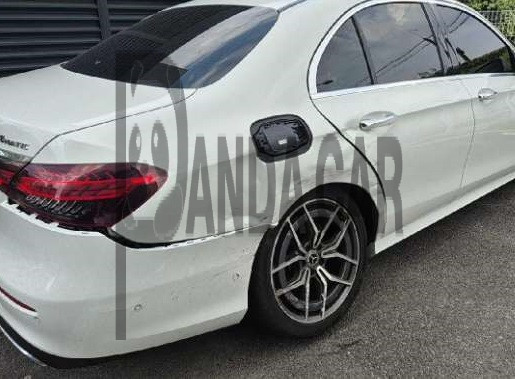 2021 Mercedes-Benz E220 d 4MATIC, photograph 7