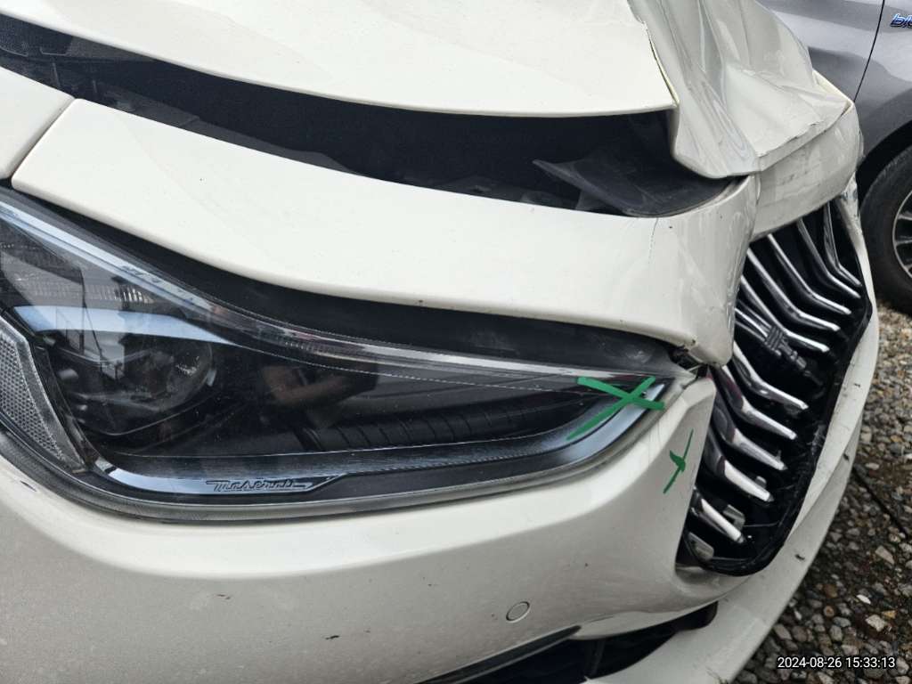 2019 Maserati Ghibli, photograph 2