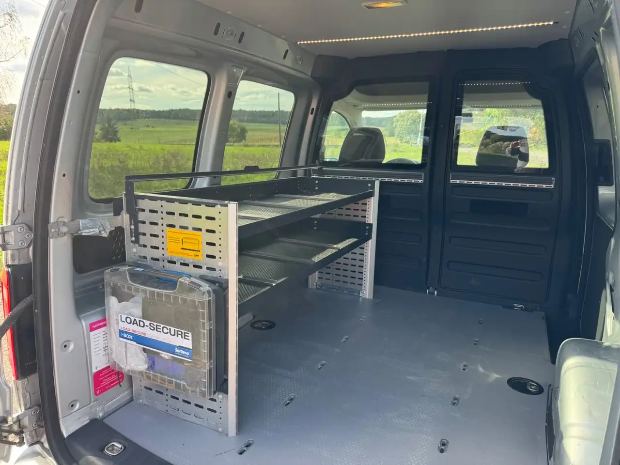 2020 Volkswagen Caddy Kasten BMT 1Hand CNG OPTIK PAKET, photograph 11