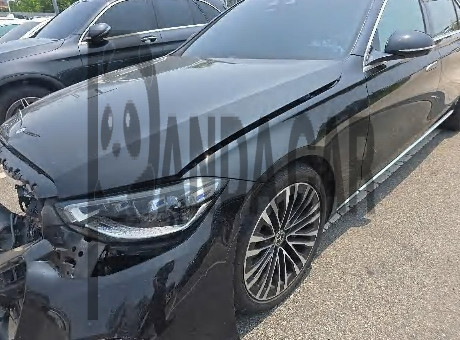 2023 Mercedes-Benz S450 4MATIC, photograph 4