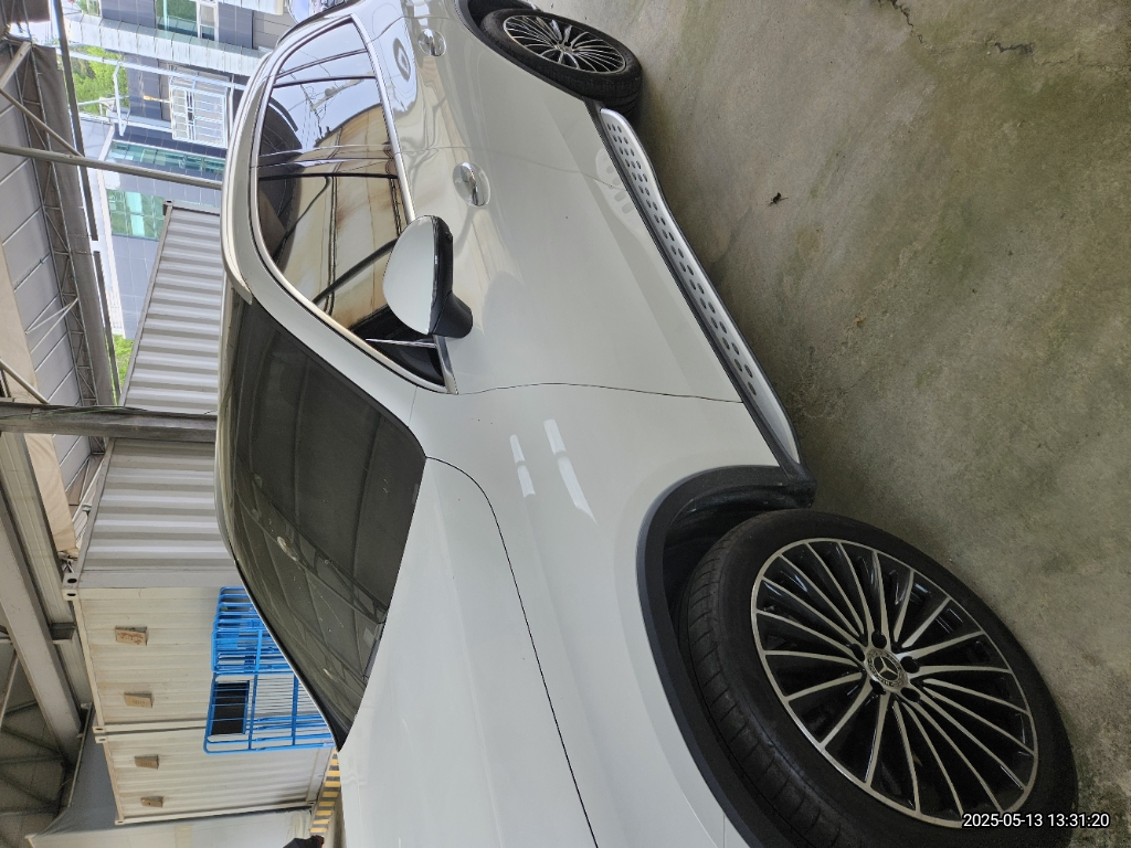 2023 Mercedes-Benz GLC300 4MATIC, photograph 1