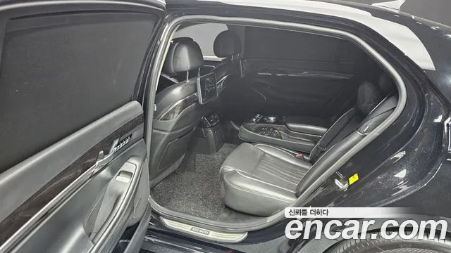 2016 Genesis EQ900 3.8 GDI AWD, photograph 10