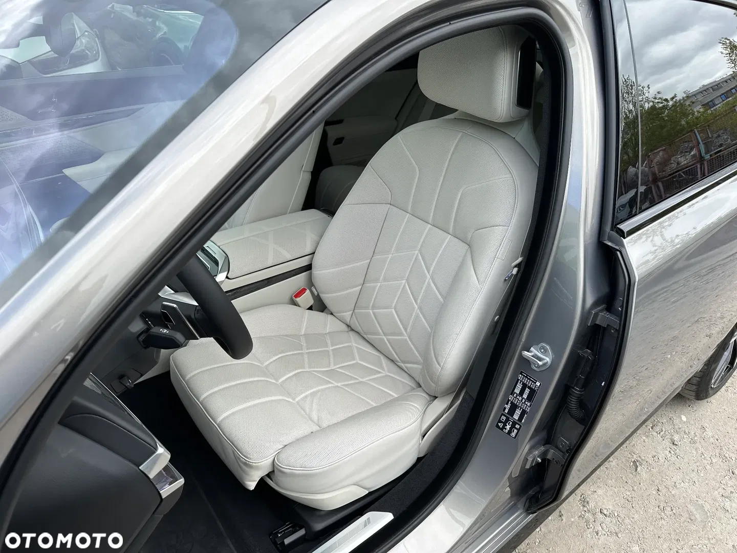 2025 BMW Seria 7 740d xDrive mHEV M Sport sport, photograph 10