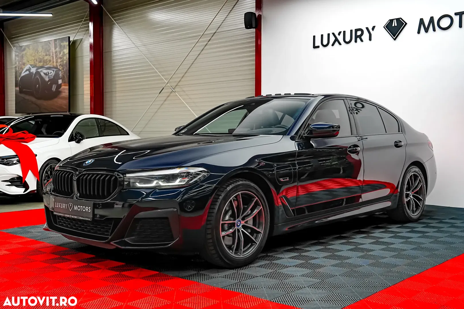 BMW Seria 5 530e Aut. M Sport Edition — photo 1 of 40