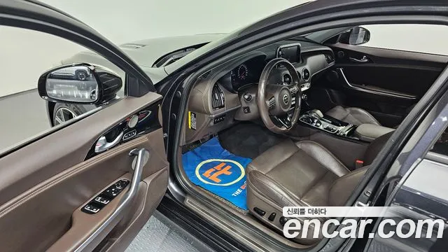 2018 Kia Stinger 2.0 Turbo 2WD, photograph 5