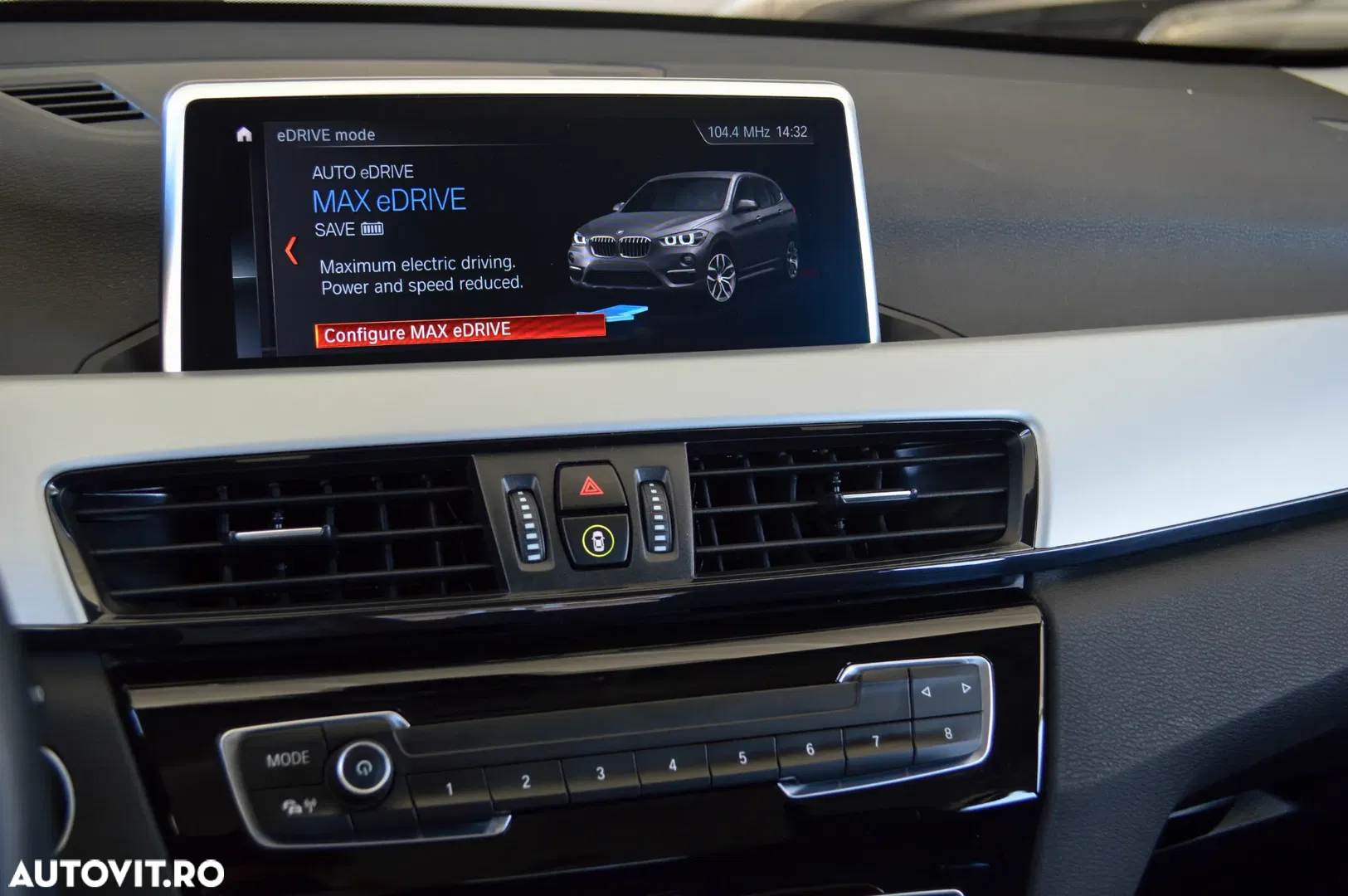 2021 BMW X1 xDrive25e xLine, photograph 7