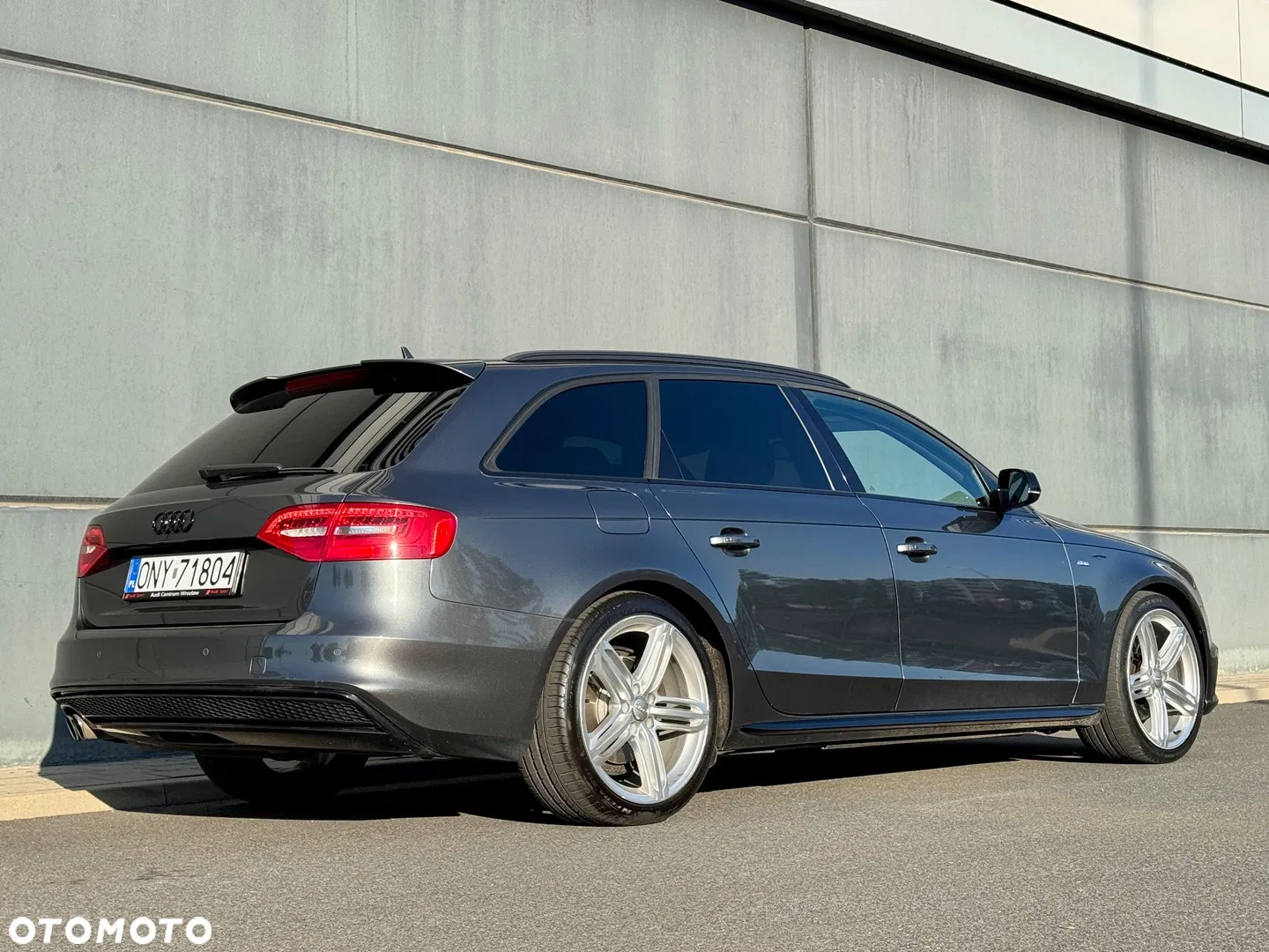 2015 Audi A4 Avant 2.0 TDI DPF clean diesel quattro S line Sportpaket, photograph 9