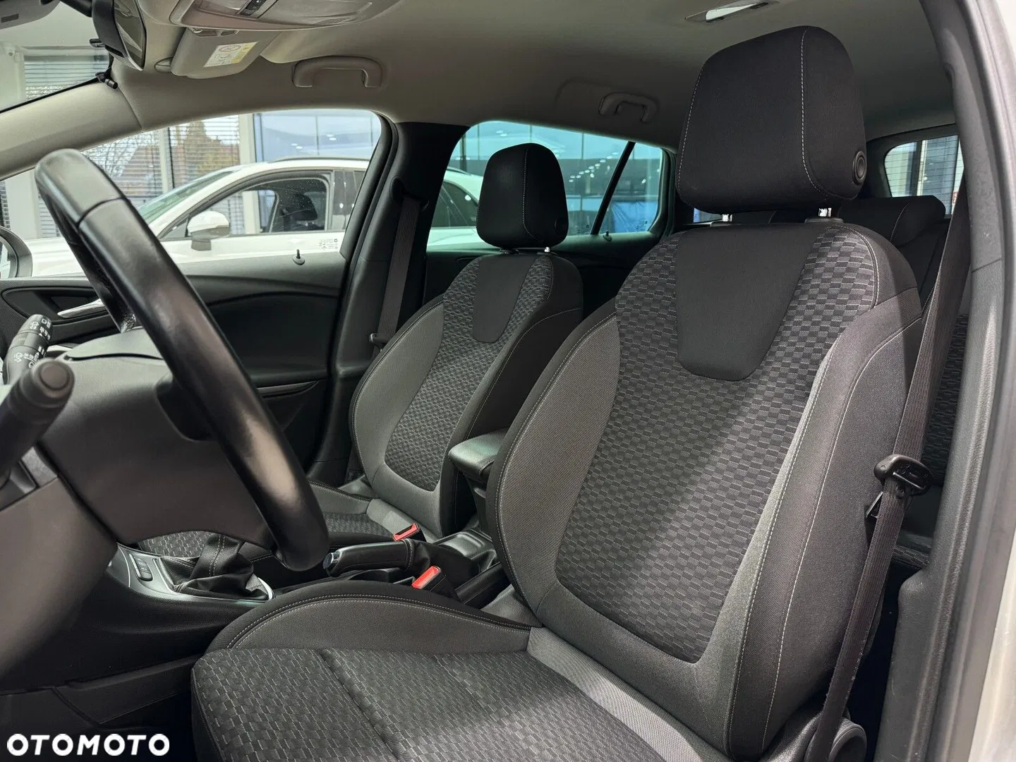 2021 Opel Astra, photograph 9
