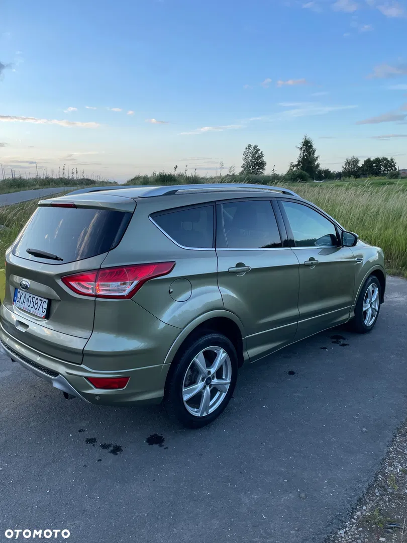 2014 Ford Kuga 2.0 TDCi 4WD Titanium Plus, photograph 3
