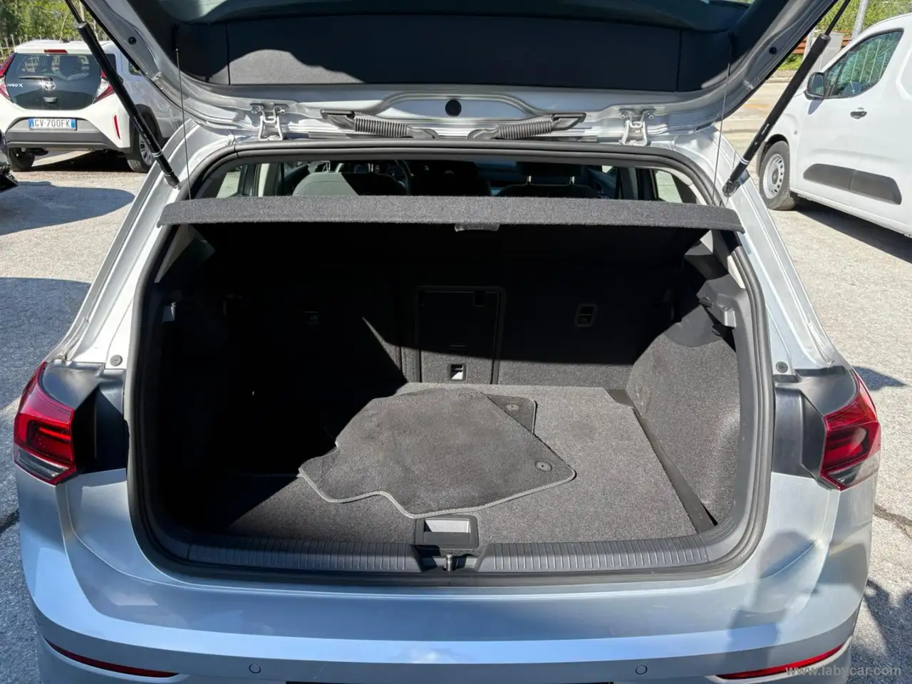 2023 Volkswagen Golf 2.0 TDI DSG SCR Life, photograph 10