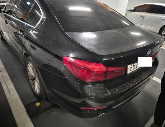 2018 BMW 520d, photograph 2