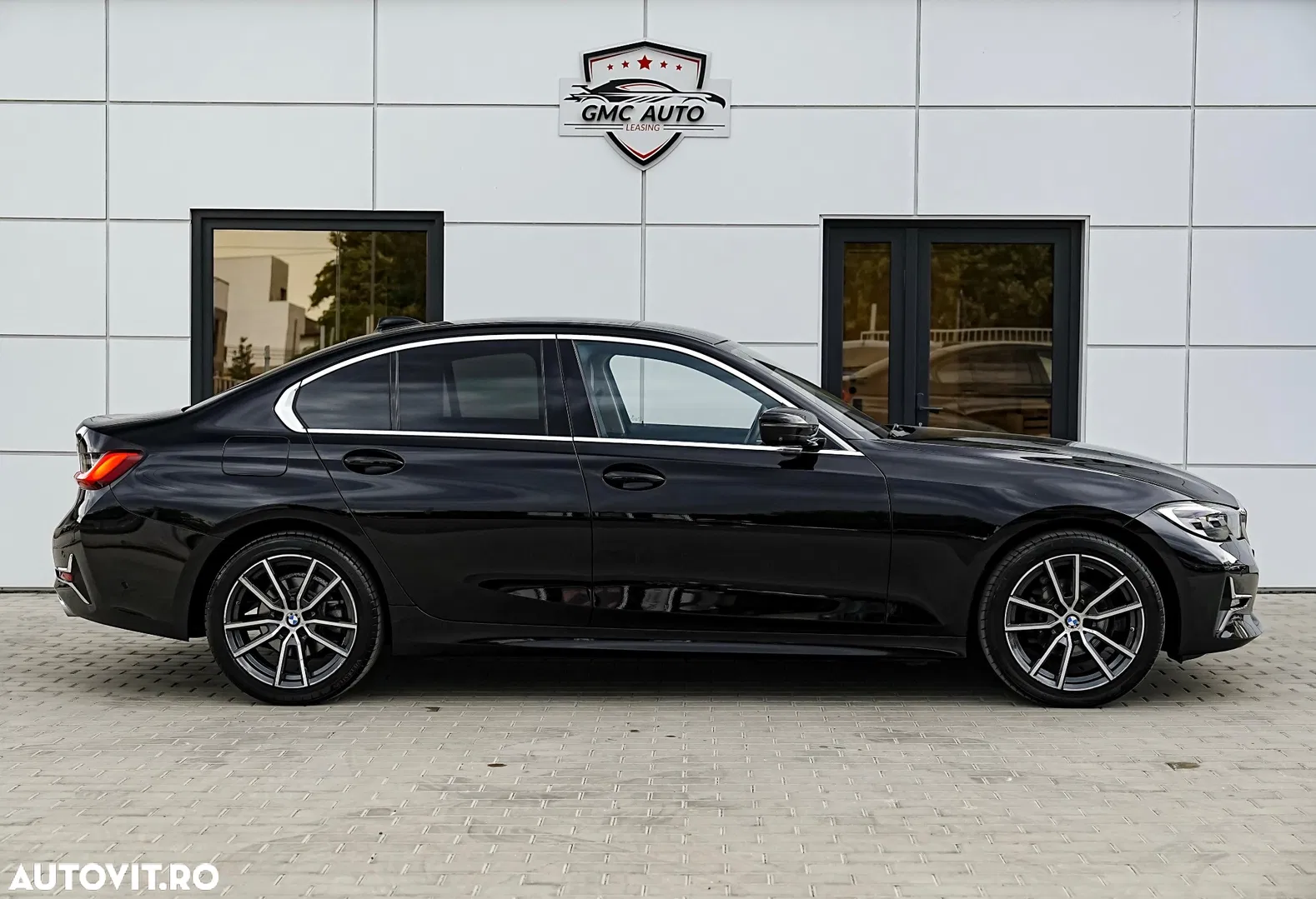 2021 BMW Seria 3, photograph 11