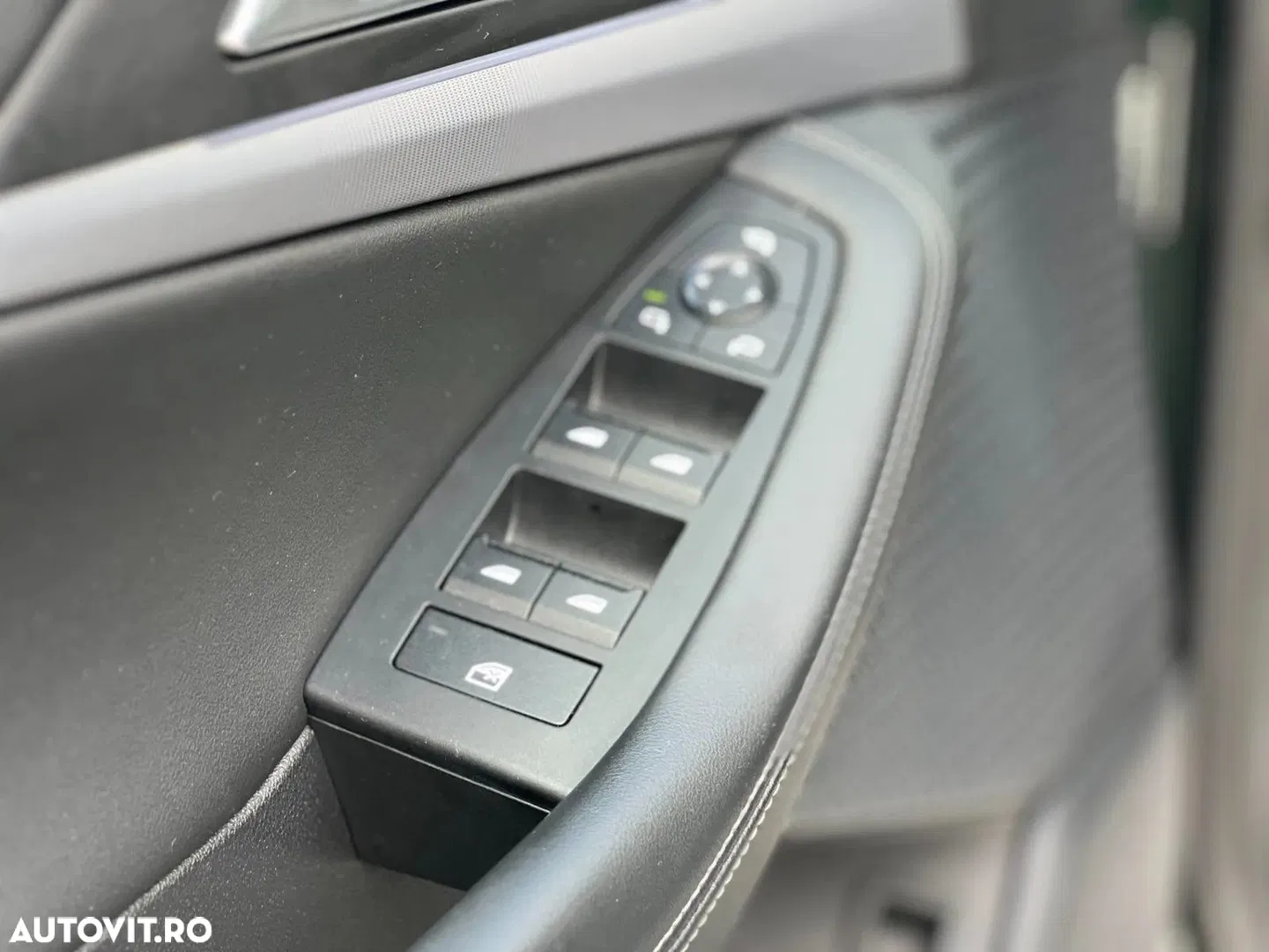 2015 BMW Seria 2, photograph 11