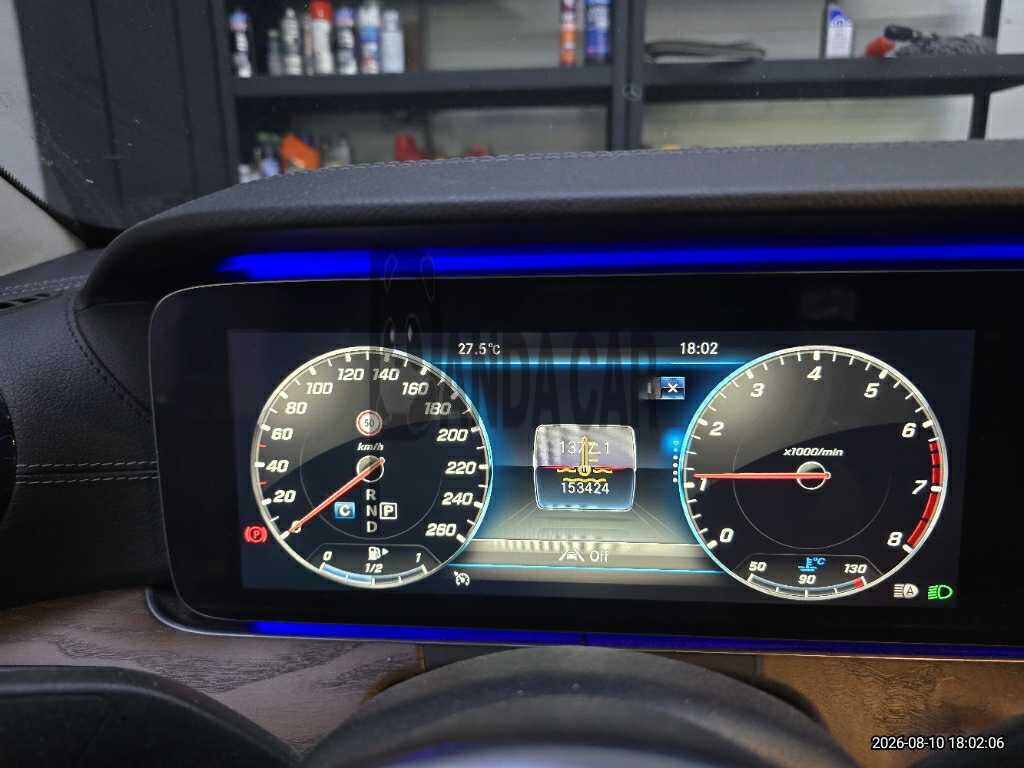 2019 Mercedes-Benz E300 4Matic, photograph 4