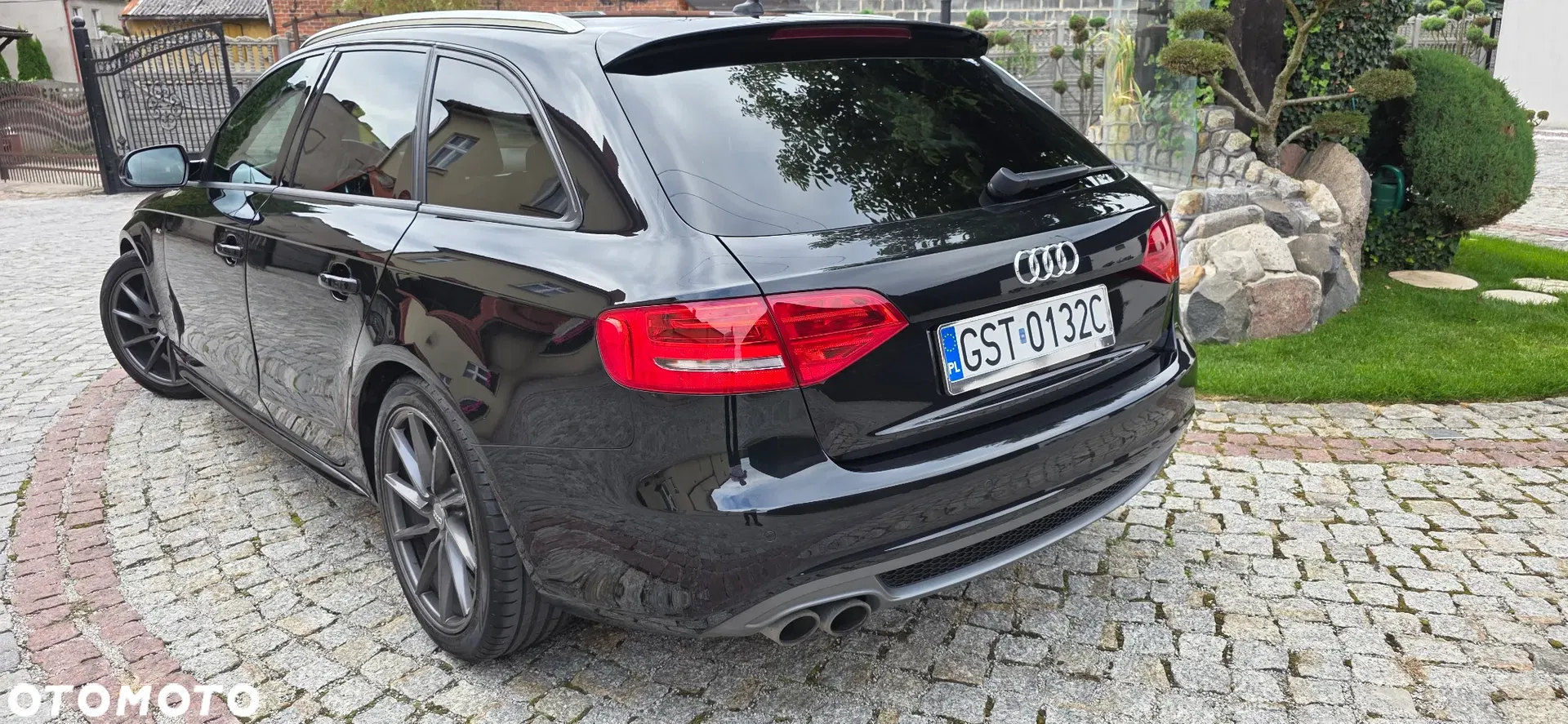 2010 Audi A4 Avant 2.0 TDI Multitronic, photograph 3