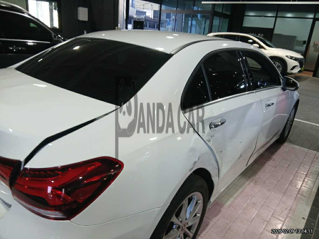 2020 Mercedes-Benz A220 Sedan, photograph 2