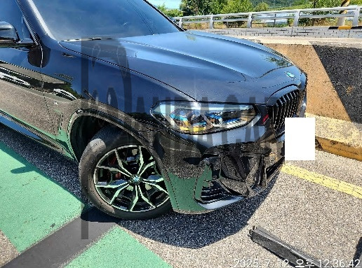 2023 BMW X3 xDrive20i, photograph 3