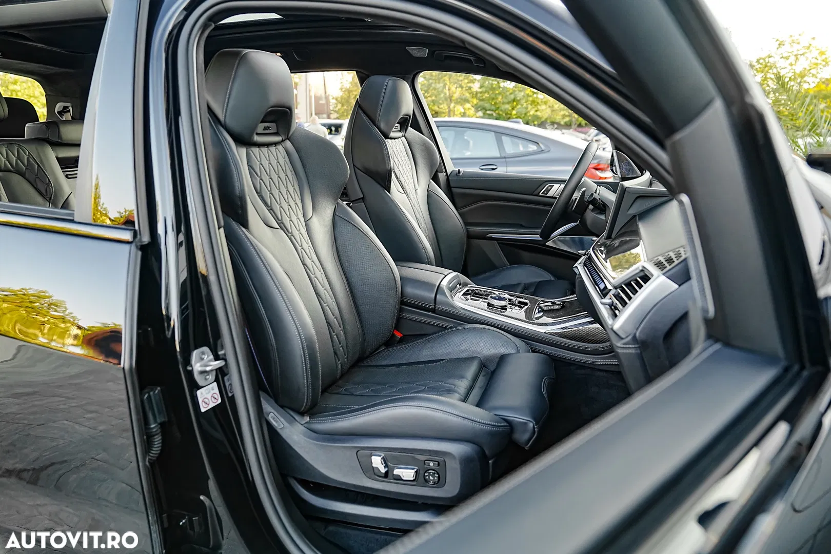 2024 BMW X7 M60i xDrive, photograph 8