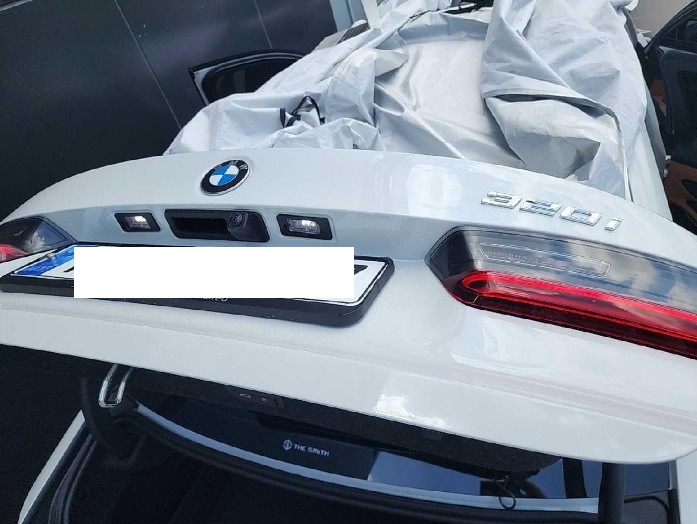2024 BMW 320i, photograph 4