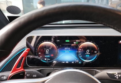 2020 Mercedes-Benz Benz EQC 400 4MATIC, photograph 3