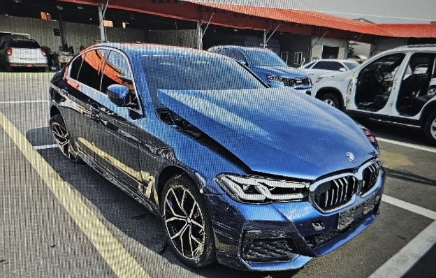 2021 BMW 530e, photograph 3