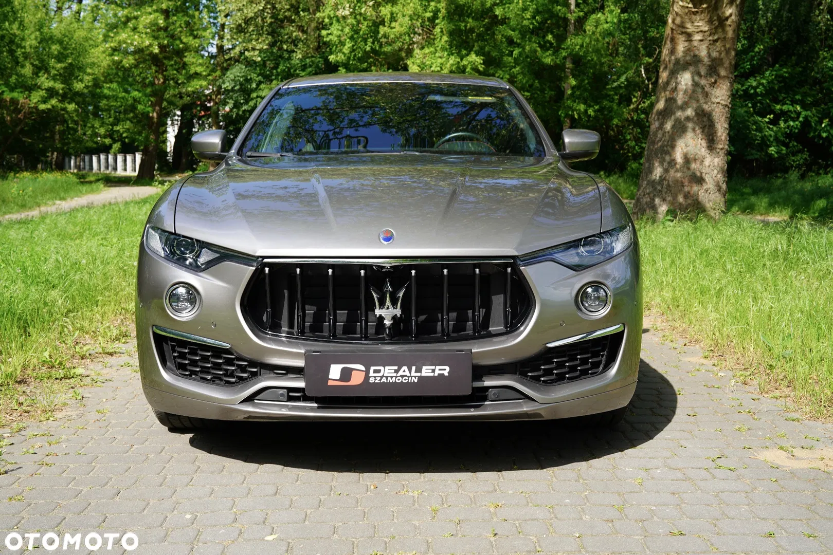 2022 Maserati Levante, photograph 2