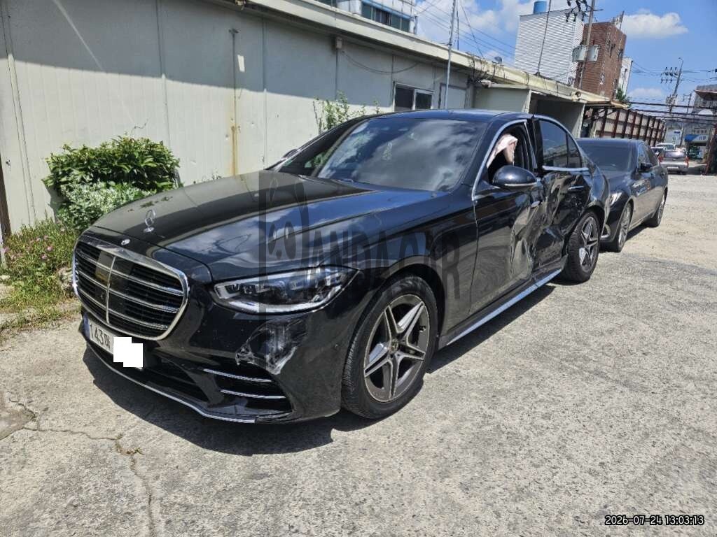 2021 Mercedes-Benz S400 d 4MATIC, photograph 4