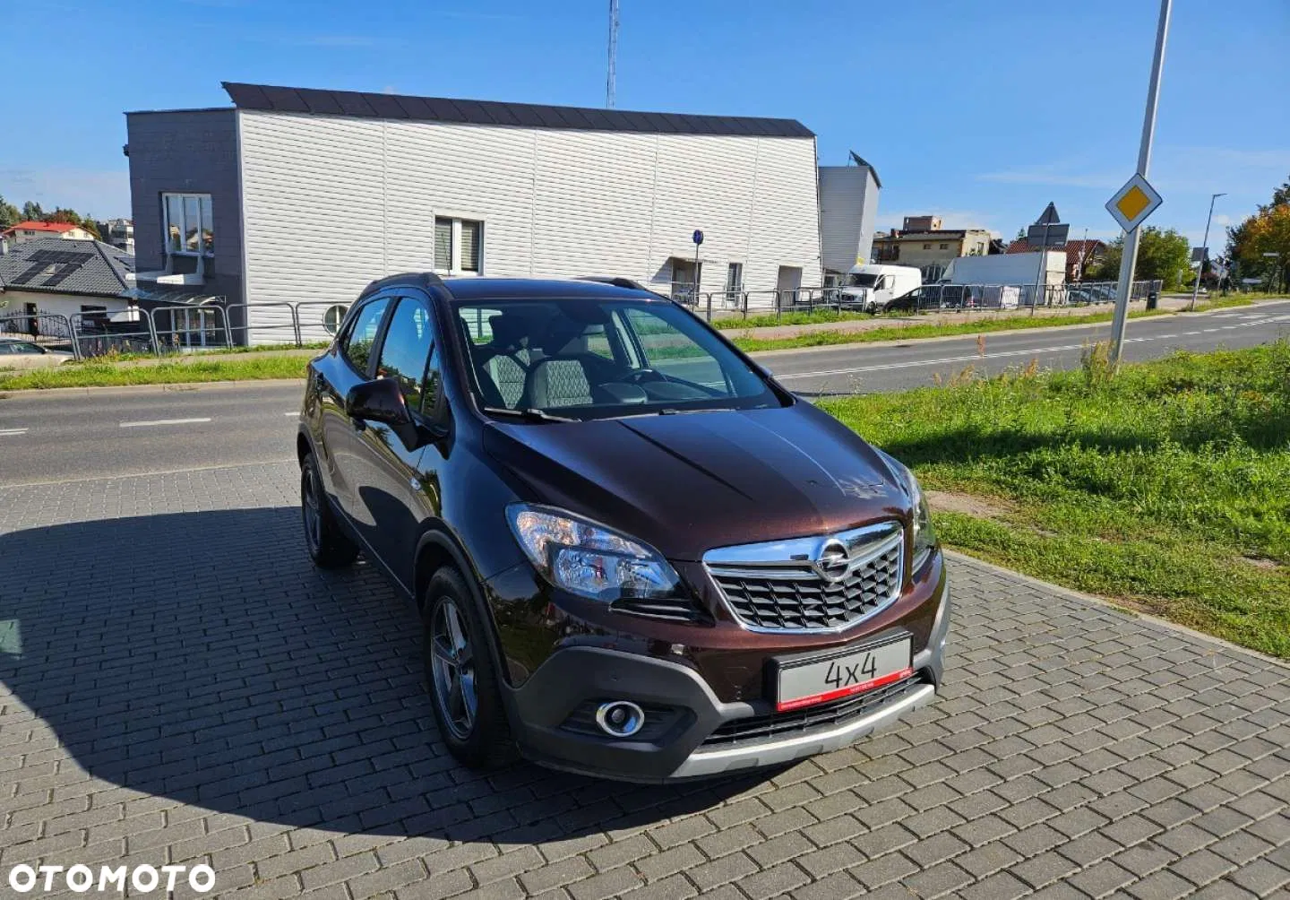 2016 Opel Mokka X, photograph 1