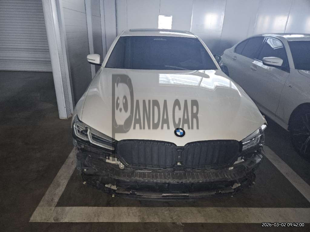 2022 BMW 520i, photograph 1